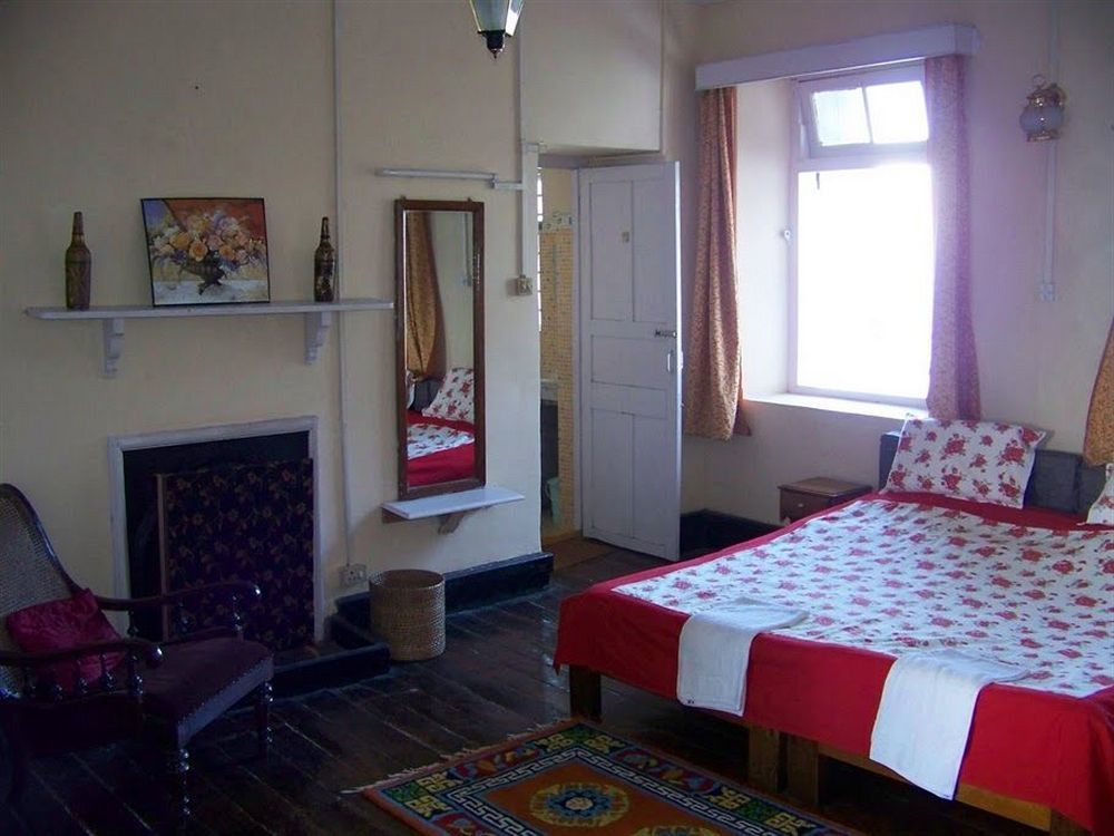 דרג'ילינג Old - Main Bellevue Heritage Hotel מראה חיצוני תמונה