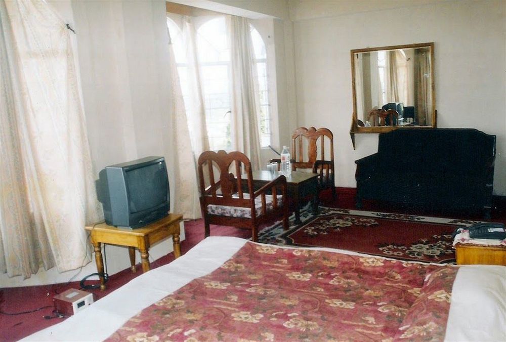 דרג'ילינג Old - Main Bellevue Heritage Hotel מראה חיצוני תמונה