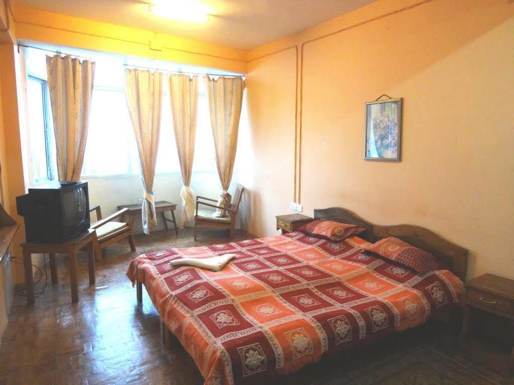 דרג'ילינג Old - Main Bellevue Heritage Hotel מראה חיצוני תמונה